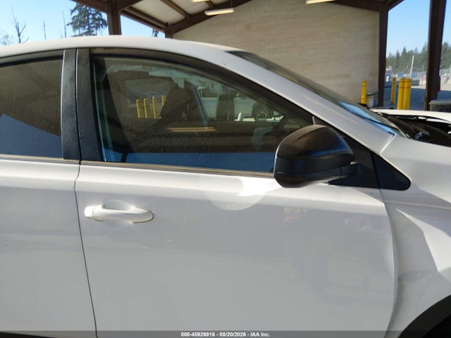 2T3BFREV2FW294537 Toyota RAV4 LE