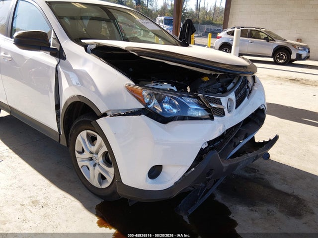2T3BFREV2FW294537 Toyota RAV4 LE