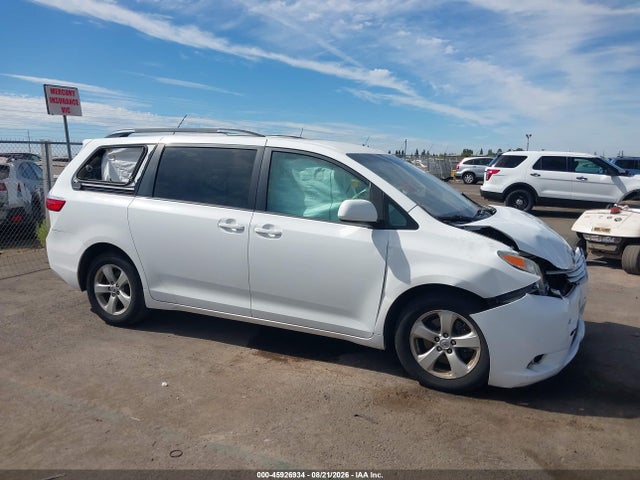 Toyota Sienna Le 8 Passenger 2016 5TDKK3DC4GS712320 Image 13