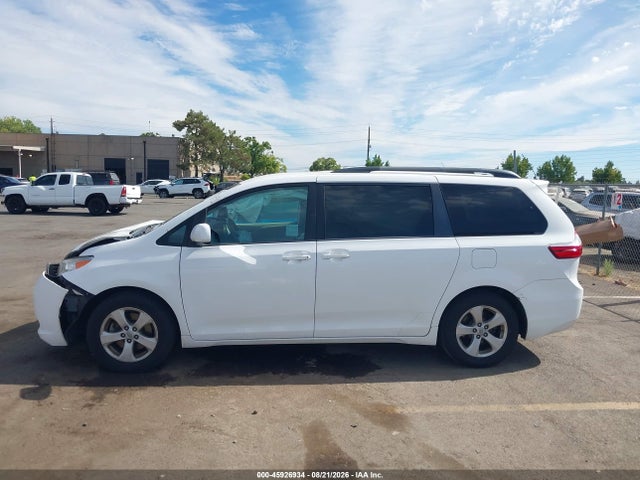 Toyota Sienna Le 8 Passenger 2016 5TDKK3DC4GS712320 Image 14