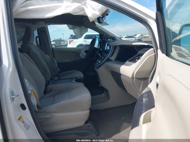 Toyota Sienna Le 8 Passenger 2016 5TDKK3DC4GS712320 Image 5