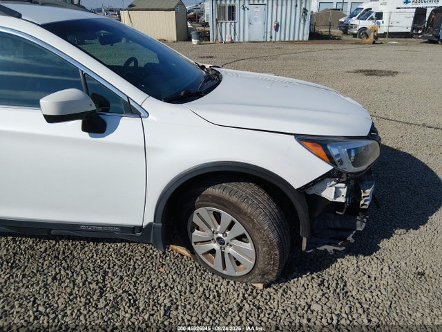 2017 Subaru Outback 2.5i Premium მანქანა იყიდება აუქციონზე, vin: 4S4BSACC5H3432751, აუქციონის ნომერი: 45926945