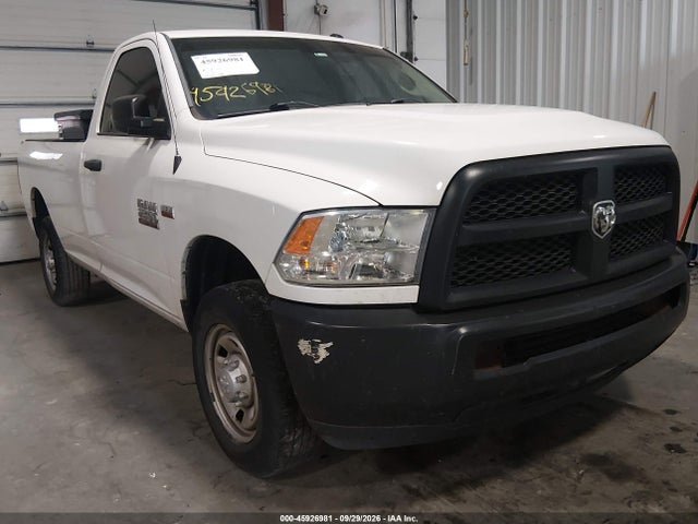 45926981 :رقم المزاد ، 3C6MR4AJ9HG635948 vin ، 2017 Ram 2500 Tradesman  4x2 8' Box مزاد بيع