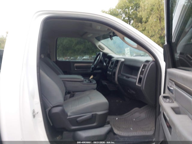 45926981 :رقم المزاد ، 3C6MR4AJ9HG635948 vin ، 2017 Ram 2500 Tradesman  4x2 8' Box مزاد بيع