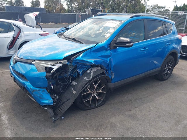 Toyota RAV4 SE 2017 JTMNFREV3HD100577 Image 2