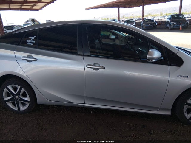 Toyota Prius Three Touring 2016 JTDKARFU8G3006982 Image 13