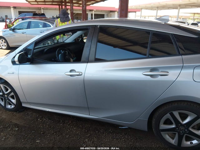 Toyota Prius Three Touring 2016 JTDKARFU8G3006982 Image 14