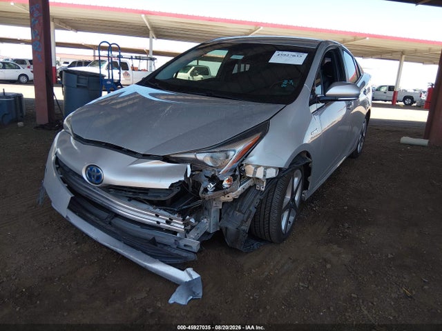 Toyota Prius Three Touring 2016 JTDKARFU8G3006982 Image 2