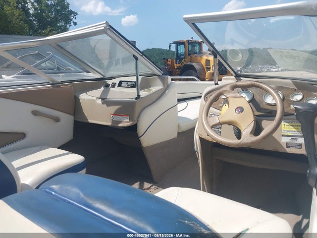Продажа на аукционе авто 2005 Bayliner 195 Classic Runabout, vin: USHJ02CLB505, номер лота: 45927041