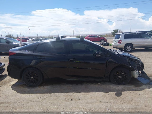 2022 Toyota Prius Nightshade Edition Awd-e მანქანა იყიდება აუქციონზე, vin: JTDL9MFU5N3036521, აუქციონის ნომერი: 45927071