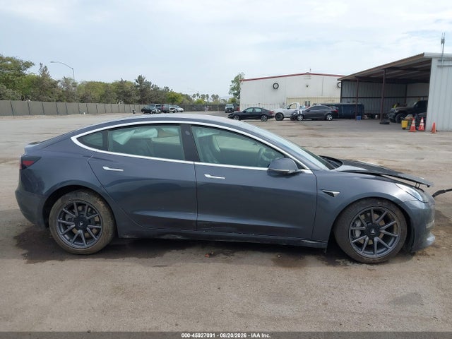 Tesla Model 3 Long Range/mid Range/standard Range/standard Range Plus 2019 5YJ3E1EA8KF324730 Image 12