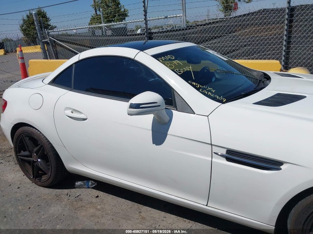 Продаж на аукціоні авто 2015 Mercedes-benz Slk 250, vin: WDDPK4HA2FF104188, номер лоту: 45927151