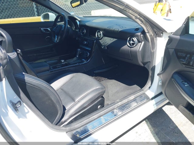 Продаж на аукціоні авто 2015 Mercedes-benz Slk 250, vin: WDDPK4HA2FF104188, номер лоту: 45927151