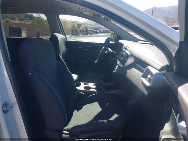 5XYPG4A37GG168989 KIA Sorento 2.4l Lx