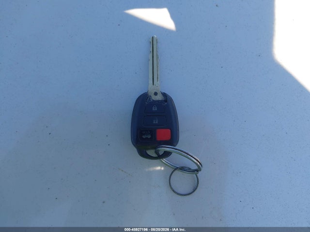 2T1BURHE4FC364163 Toyota COROLLA LE
