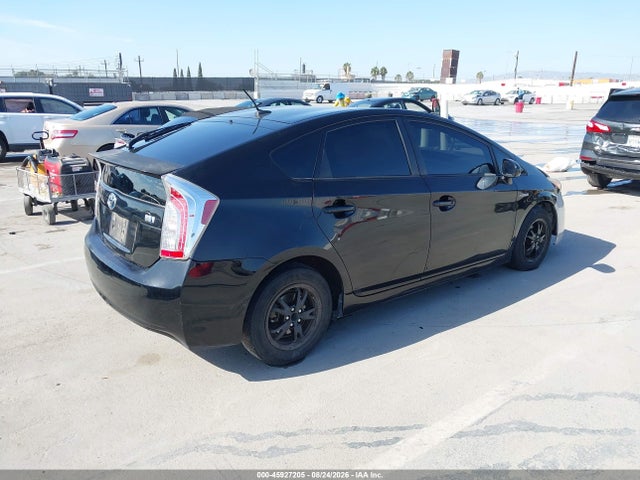 Toyota Prius Three 2014 JTDKN3DU0E0357842 Image 4
