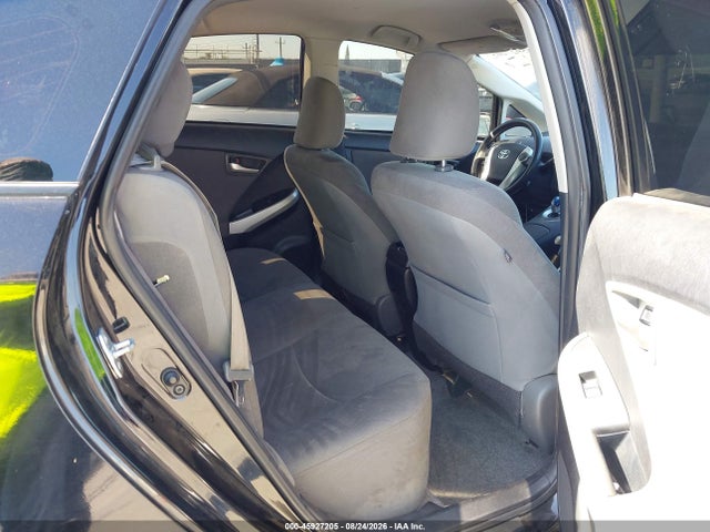 Toyota Prius Three 2014 JTDKN3DU0E0357842 Image 8