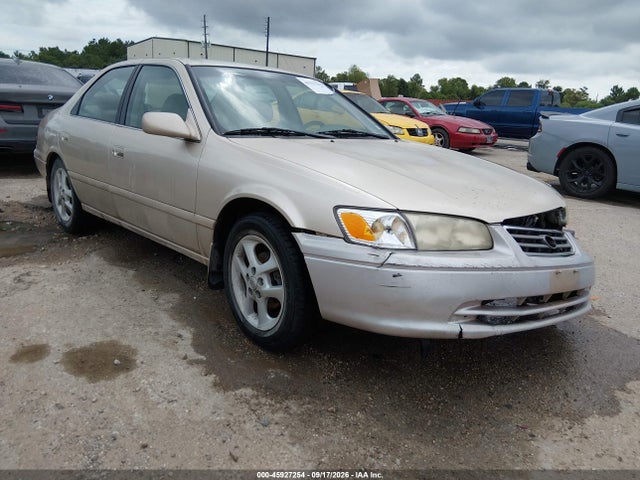 45927254 :رقم المزاد ، JT2BG22K0Y0421607 vin ، 2000 Toyota Camry Le مزاد بيع