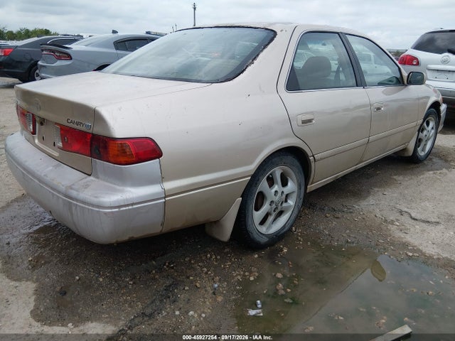 45927254 :رقم المزاد ، JT2BG22K0Y0421607 vin ، 2000 Toyota Camry Le مزاد بيع