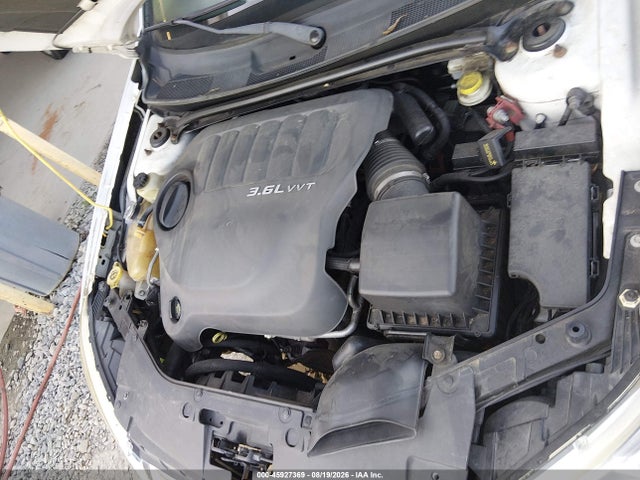 2014 Chrysler 200 Touring მანქანა იყიდება აუქციონზე, vin: 1C3CCBBG5EN106615, აუქციონის ნომერი: 45927369