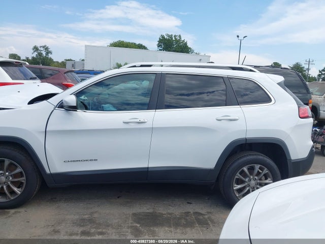 Auction sale of the 2019 Jeep Cherokee Latitude Plus Fwd, vin: 1C4PJLLB8KD383689, lot number: 45927380