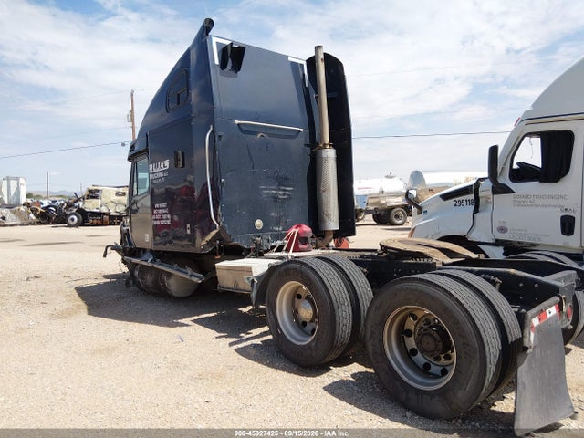 1998 Freightliner Conventional Flc120 მანქანა იყიდება აუქციონზე, vin: 1FUYSSZB0WP954527, აუქციონის ნომერი: 45927425