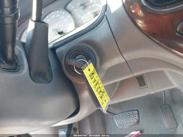 Продаж на аукціоні авто 2002 Toyota Sequoia Sr5 V8, vin: 5TDBT44AX2S066369, номер лоту: 45927441