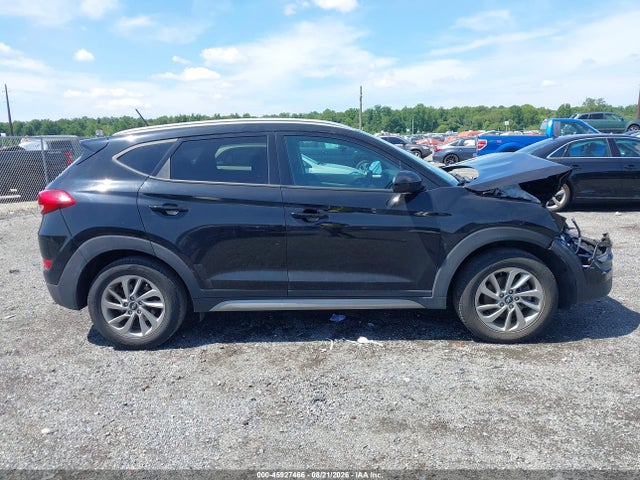 2017 Hyundai Tucson Se მანქანა იყიდება აუქციონზე, vin: KM8J3CA46HU316842, აუქციონის ნომერი: 45927466