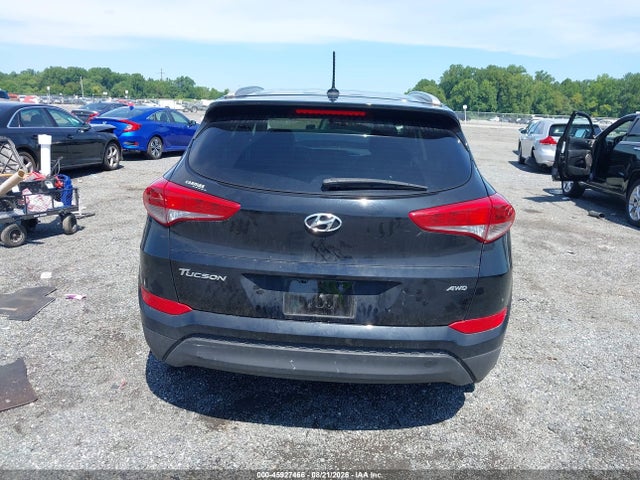 2017 Hyundai Tucson Se მანქანა იყიდება აუქციონზე, vin: KM8J3CA46HU316842, აუქციონის ნომერი: 45927466