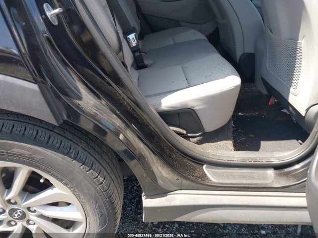 2017 Hyundai Tucson Se მანქანა იყიდება აუქციონზე, vin: KM8J3CA46HU316842, აუქციონის ნომერი: 45927466