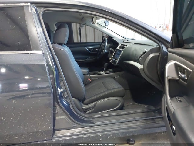 45927480 :رقم المزاد ، 1N4AL3AP5HC114701 vin ، 2017 Nissan Altima 2.5/2.5 S/2.5 Sl/2.5 Sr/2.5 Sv مزاد بيع