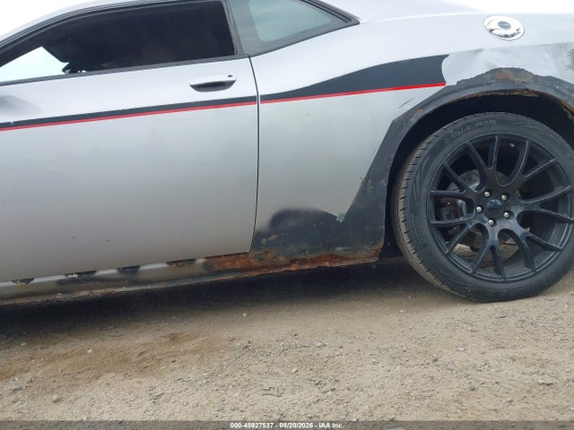 45927537 :رقم المزاد ، 2C3CDYBT0EH260669 vin ، 2014 Dodge Challenger R/t مزاد بيع