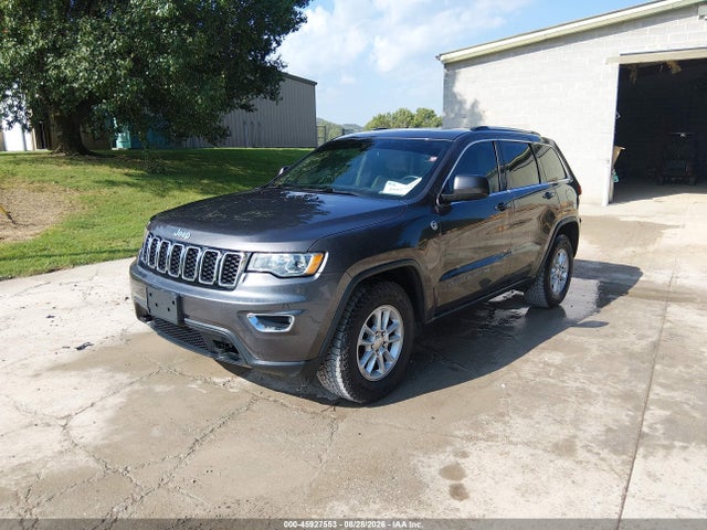 2018 Jeep Grand Cherokee Laredo E 4x4 მანქანა იყიდება აუქციონზე, vin: 1C4RJFAG0JC420098, აუქციონის ნომერი: 45927553