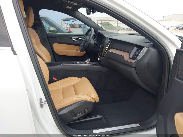 Aukcja sprzedaży 2022 Volvo Xc60 B5 Inscription, vin: YV4L12DL3N1041232, numer aukcji: 45927591