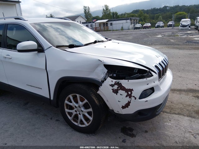 Продаж на аукціоні авто 2015 Jeep Cherokee Latitude, vin: 1C4PJMCB3FW795552, номер лоту: 45927599