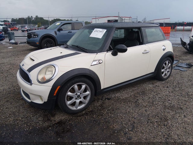 Продажа на аукционе авто 2010 Mini Cooper S, vin: WMWMF7C55ATW88557, номер лота: 45927653