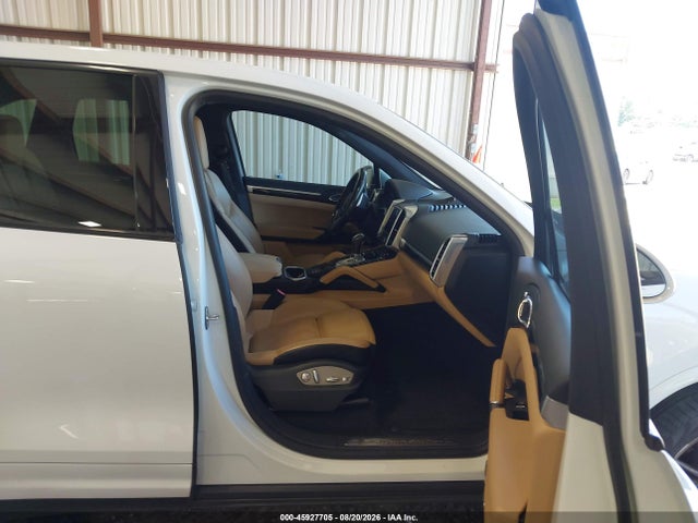 Aukcja sprzedaży 2017 Porsche Cayenne Platinum Edition, vin: WP1AA2A22HKA87833, numer aukcji: 45927705