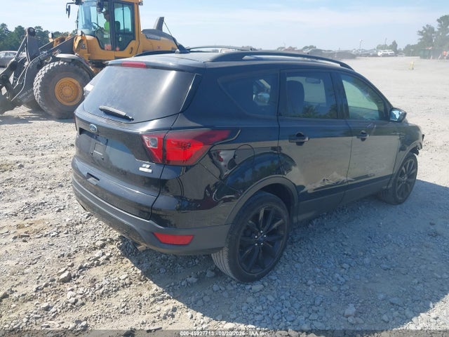 45927713 :رقم المزاد ، 1FMCU9GD6KUB78890 vin ، 2019 Ford Escape Se مزاد بيع