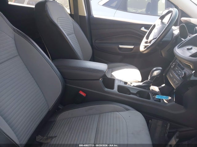 45927713 :رقم المزاد ، 1FMCU9GD6KUB78890 vin ، 2019 Ford Escape Se مزاد بيع