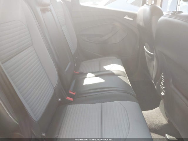 45927713 :رقم المزاد ، 1FMCU9GD6KUB78890 vin ، 2019 Ford Escape Se مزاد بيع