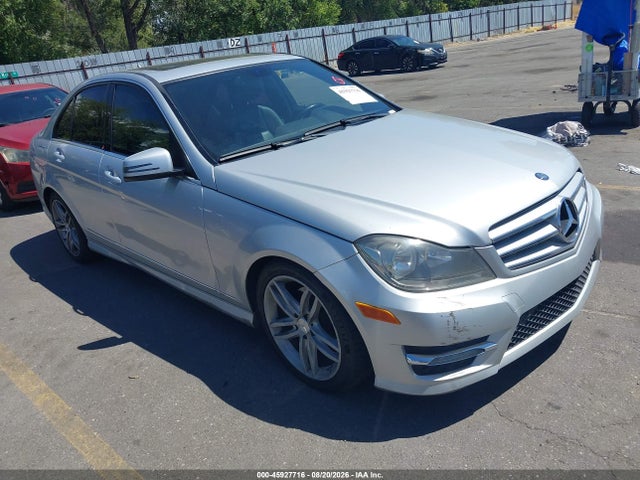 Продаж на аукціоні авто 2012 Mercedes-benz C 300 Luxury 4matic/sport 4matic, vin: WDDGF8BB7CR193358, номер лоту: 45927716