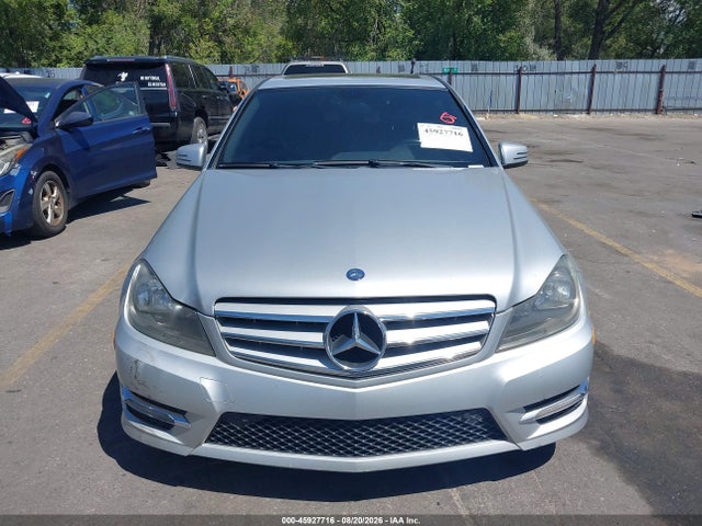 2012 Mercedes-benz C 300 Luxury 4matic/sport 4matic მანქანა იყიდება აუქციონზე, vin: WDDGF8BB7CR193358, აუქციონის ნომერი: 45927716