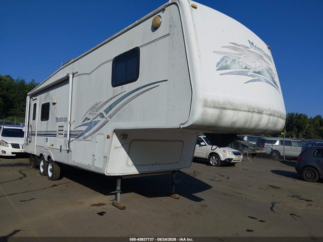Продажа на аукционе авто 2001 Keystone Keystone, vin: 4YDF2952014056207, номер лота: 45927737