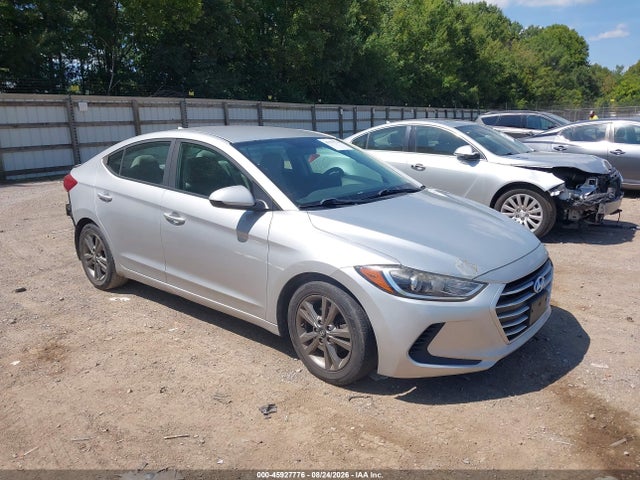 Продажа на аукционе авто 2018 Hyundai Elantra Sel, vin: 5NPD84LF6JH225240, номер лота: 45927776