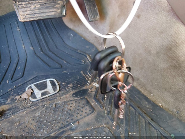 1998 Honda Accord Lx მანქანა იყიდება აუქციონზე, vin: 1HGCG5640WA144572, აუქციონის ნომერი: 45927789