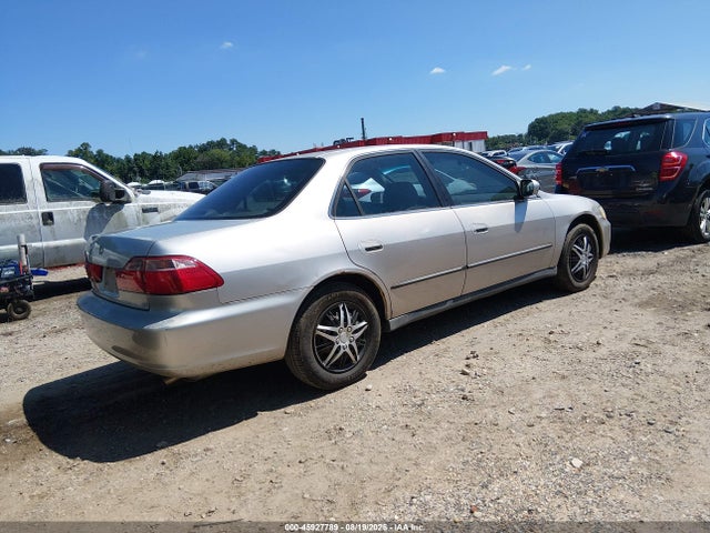 1998 Honda Accord Lx მანქანა იყიდება აუქციონზე, vin: 1HGCG5640WA144572, აუქციონის ნომერი: 45927789