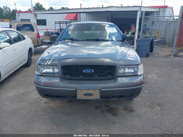2011 Ford Crown Victoria Police Interceptor მანქანა იყიდება აუქციონზე, vin: 2FABP7BV3BX183281, აუქციონის ნომერი: 45927803