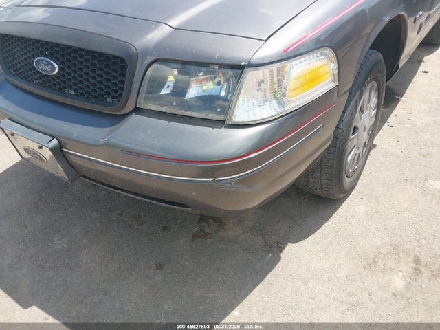 2011 Ford Crown Victoria Police Interceptor მანქანა იყიდება აუქციონზე, vin: 2FABP7BV3BX183281, აუქციონის ნომერი: 45927803