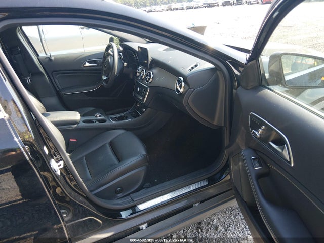 45927825 :رقم المزاد ، WDCTG4EB9JJ434997 vin ، 2018 Mercedes-benz Gla 250 مزاد بيع