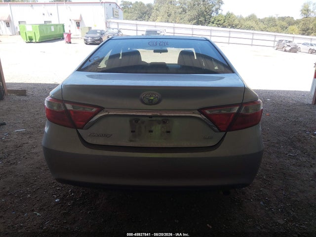 2017 Toyota Camry Le მანქანა იყიდება აუქციონზე, vin: 4T1BF1FK2HU324721, აუქციონის ნომერი: 45927841